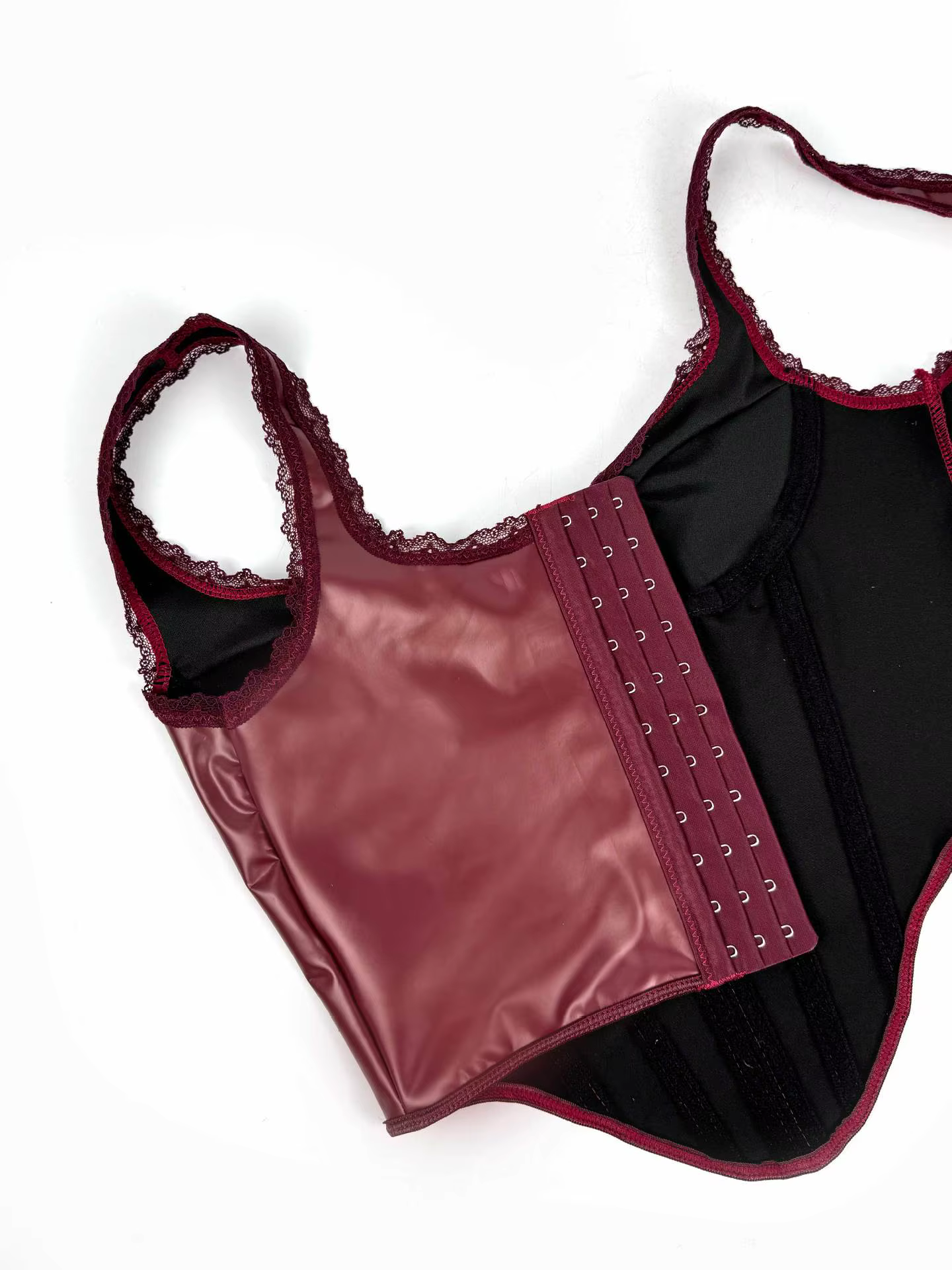 Rouge noir couleurs Pu cuir dentelle bord bandoulière haut pour femme gaine amincissante coupe ajustée arête de poisson hauts de soutien-gorge