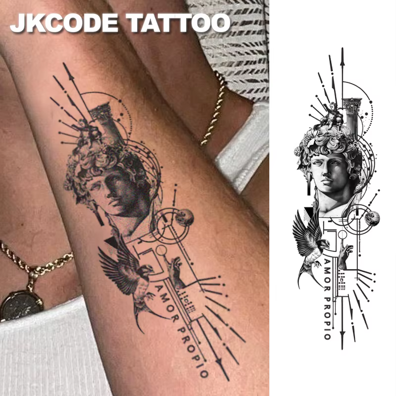 Tatouages de festival de musique - Art des tatouages aux herbes - Tête de Michel-Ange en plâtre avec pie - Totem de la mythologie romaine - Design portugais « Amor Propio » - Tatouage temporaire pour