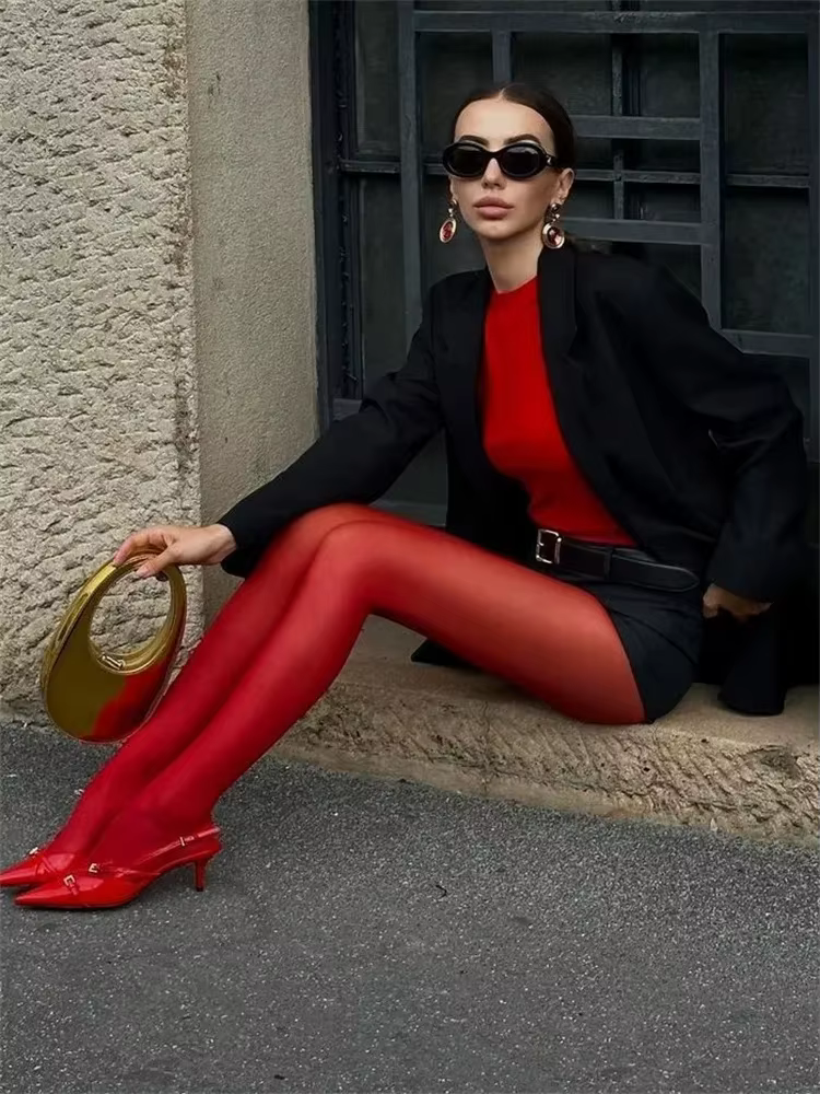 Collants anti-crochet en velours rouge chinois pour femmes