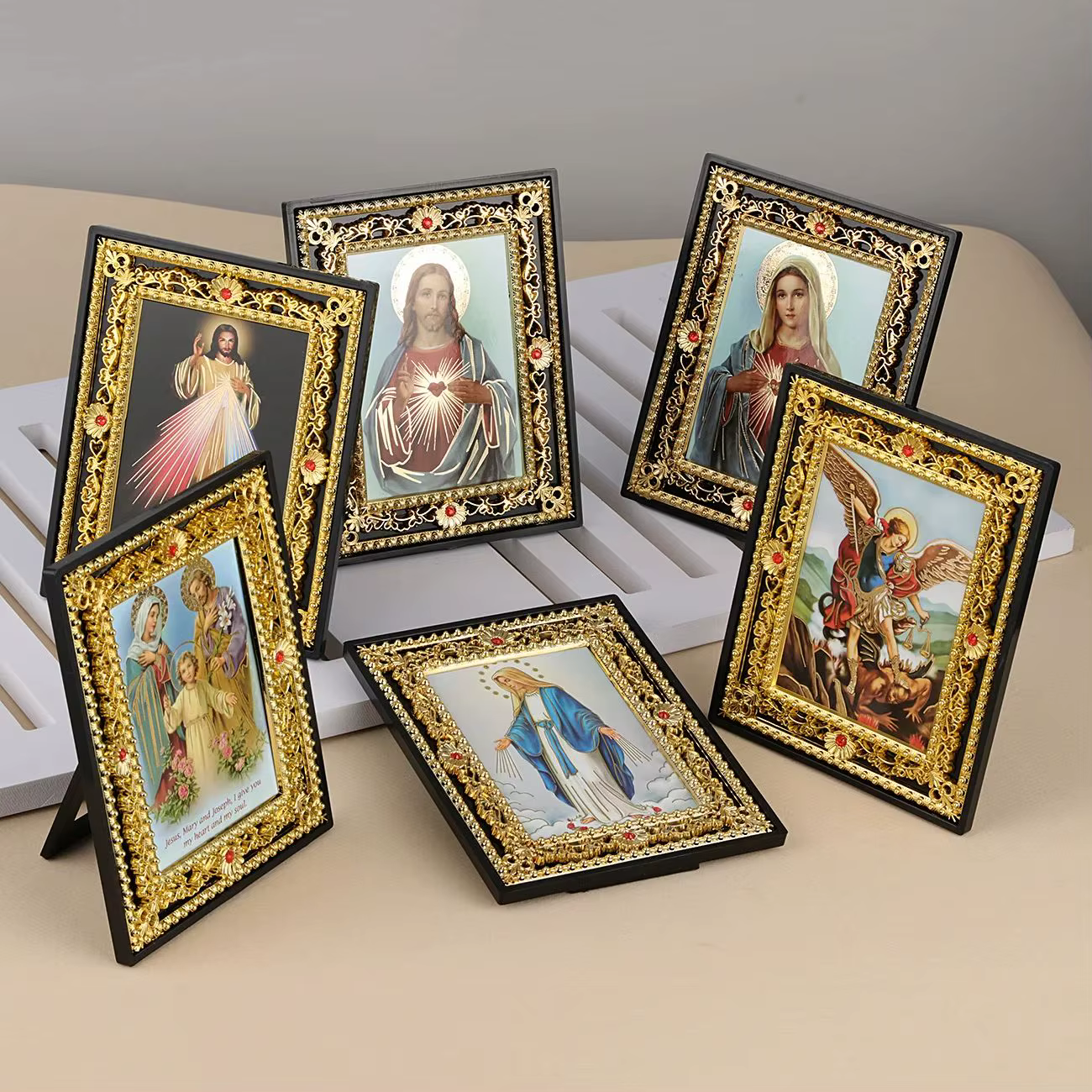 Icône de la sainte famille catholique, cadre carré, icônes de l'archange St. Michael, Figurine d'église, décoration de table pour la maison, cadeau de Collection