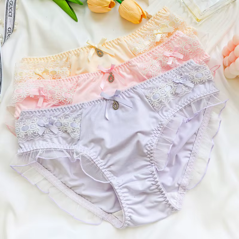 Lolita mignon belle culotte douce lait soie femmes respirant élasticité à volants sous-vêtements princesse Style lisse doux Breifs