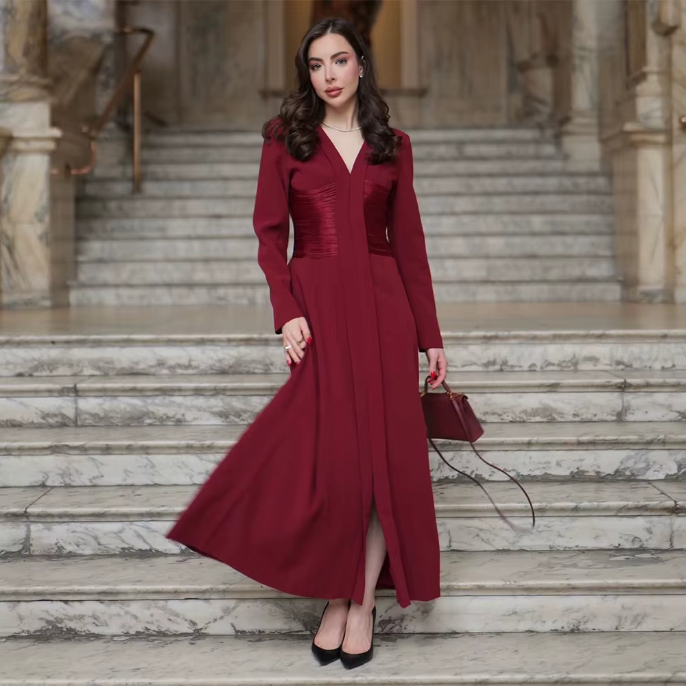 Robes de cocktail bordeaux personnalisées pour femmes 2026 – Col en V, manches longues, coupe trapèze, longueur cheville, robe de soirée moderne pour invitées de mariage, modèle maxi