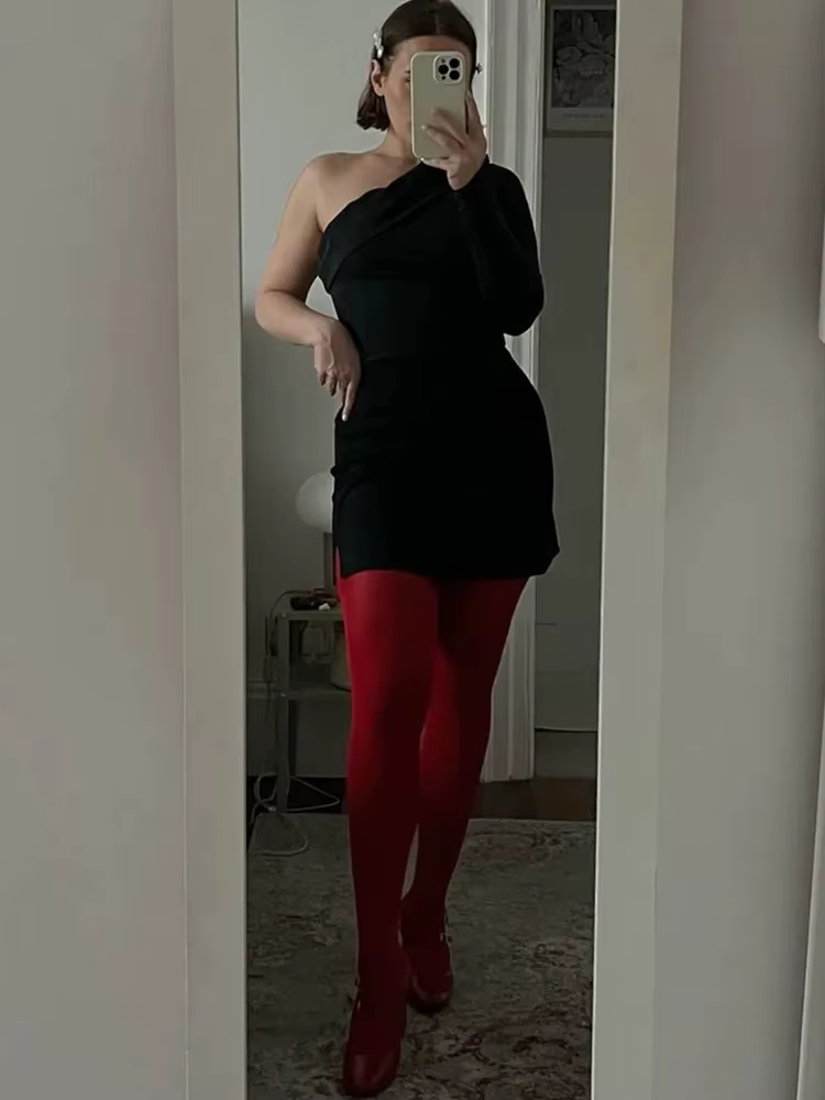 Collants anti-crochet en velours rouge chinois pour femmes