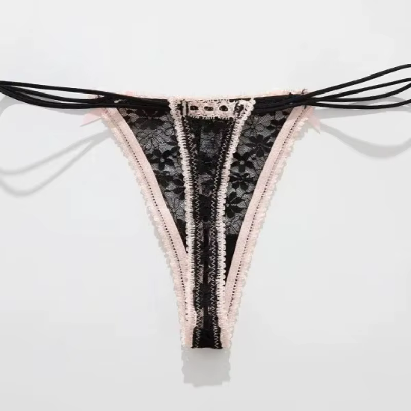 Culotte en dentelle avec nœud