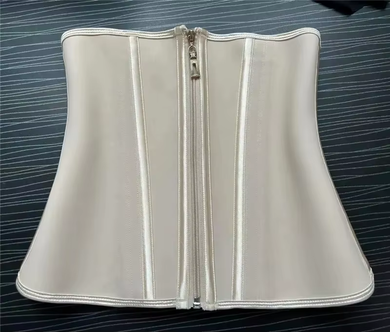 Ceinture de compression double effet pour le contrôle du ventre