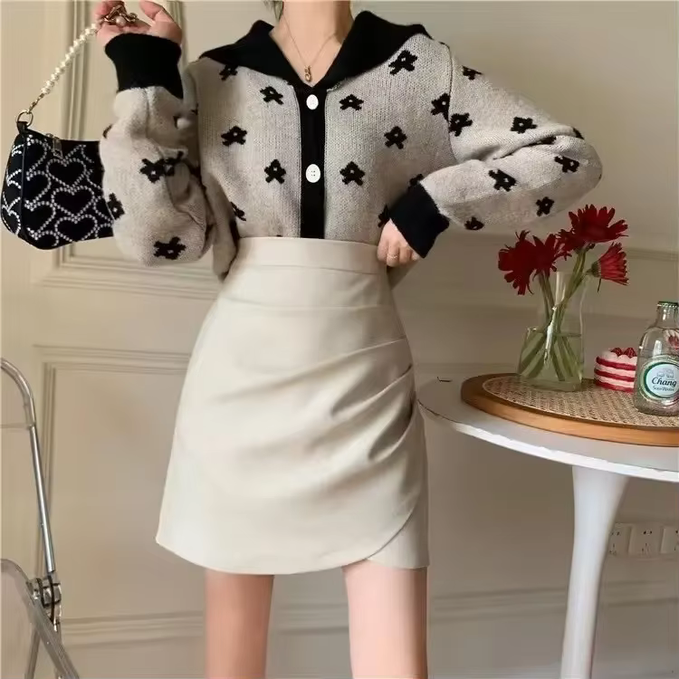Mini robe trapèze amincissante pour femme