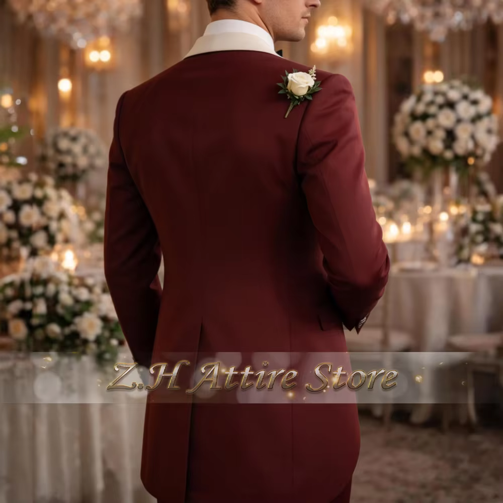 Ensemble de costume trois pièces élégant pour homme, couleur bordeaux, avec veste à revers en pointe ivoire, gilet et pantalon, smoking sur mesure pour mariage, marié, bal de promo