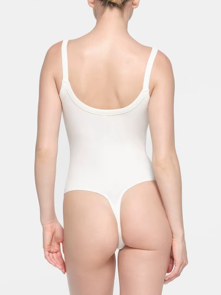 Combinaison une pièce dos nu pour femme