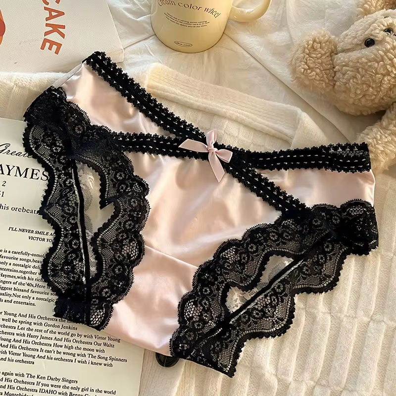 Slip en dentelle à panneaux en Satin