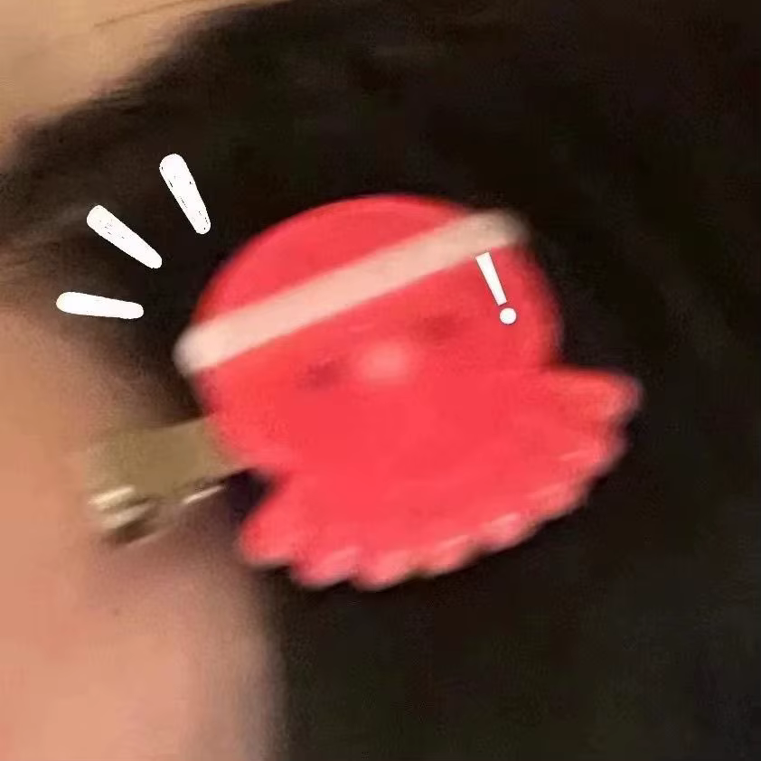 2 pinces à cheveux Takoyaki en forme de pieuvre pour femmes, barrettes en acrylique mignonnes édition limitée Osaka, accessoires de coiffure à thème alimentaire, bijoux